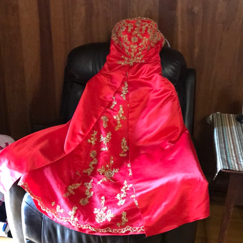 Tiffany design prom dress.